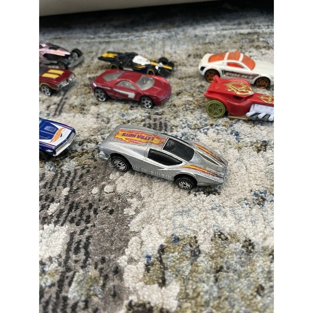 hot wheels lot of 10 cars Chevy Mercedes Camaro muscle vintage